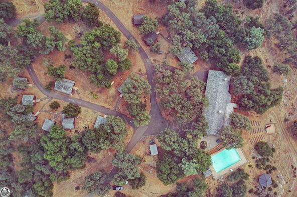 17301 Silver Spur Dr, Tuolumne, CA 95379
